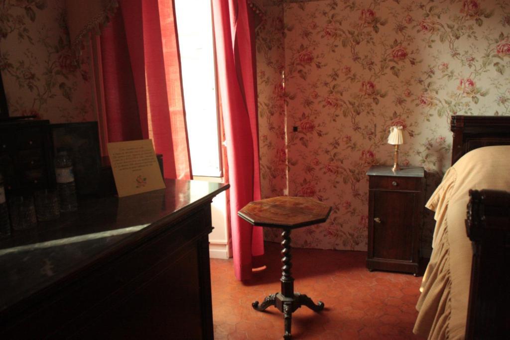 Chateau De Saint Martin Taradeau Habitación foto